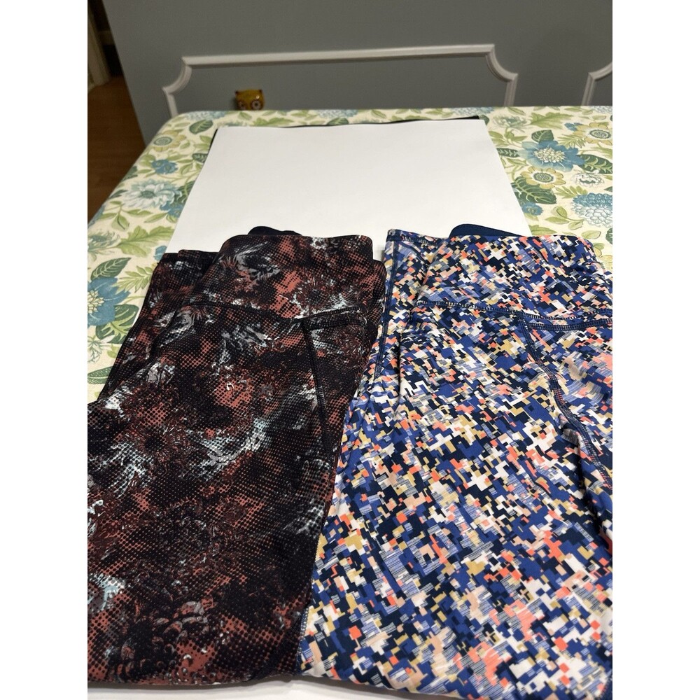 2pr Sweaty Betty The Power Leggings 7/8 size small Aztec geometric print